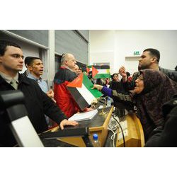 Acción directa contra asesor de Lieberman en Edimburgo