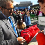 Activistas BDS entregan una carta a las y los concursantes de Operación Triunfo: no a Eurovisión en Israel