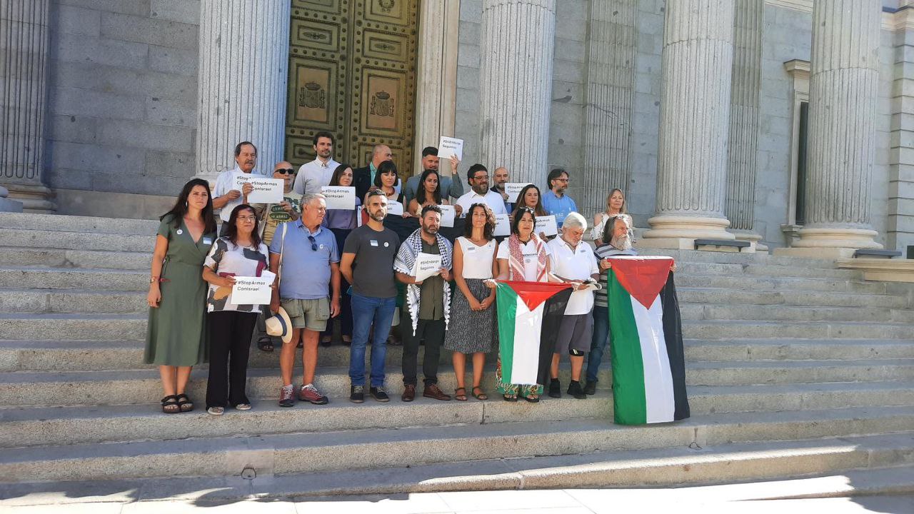 LA PROPOSICIÓN DE LEY PARA EL EMBARGO MILITAR RESPALDADA POR MÁS DE 500 ORGANIZACIONES DE LA SOCIEDAD CIVIL ES REGISTRADA POR CINCO PARTIDOS POLÍTICOS